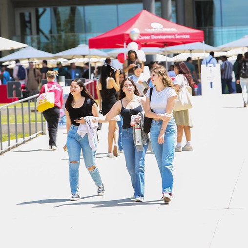 photo of students at career fair